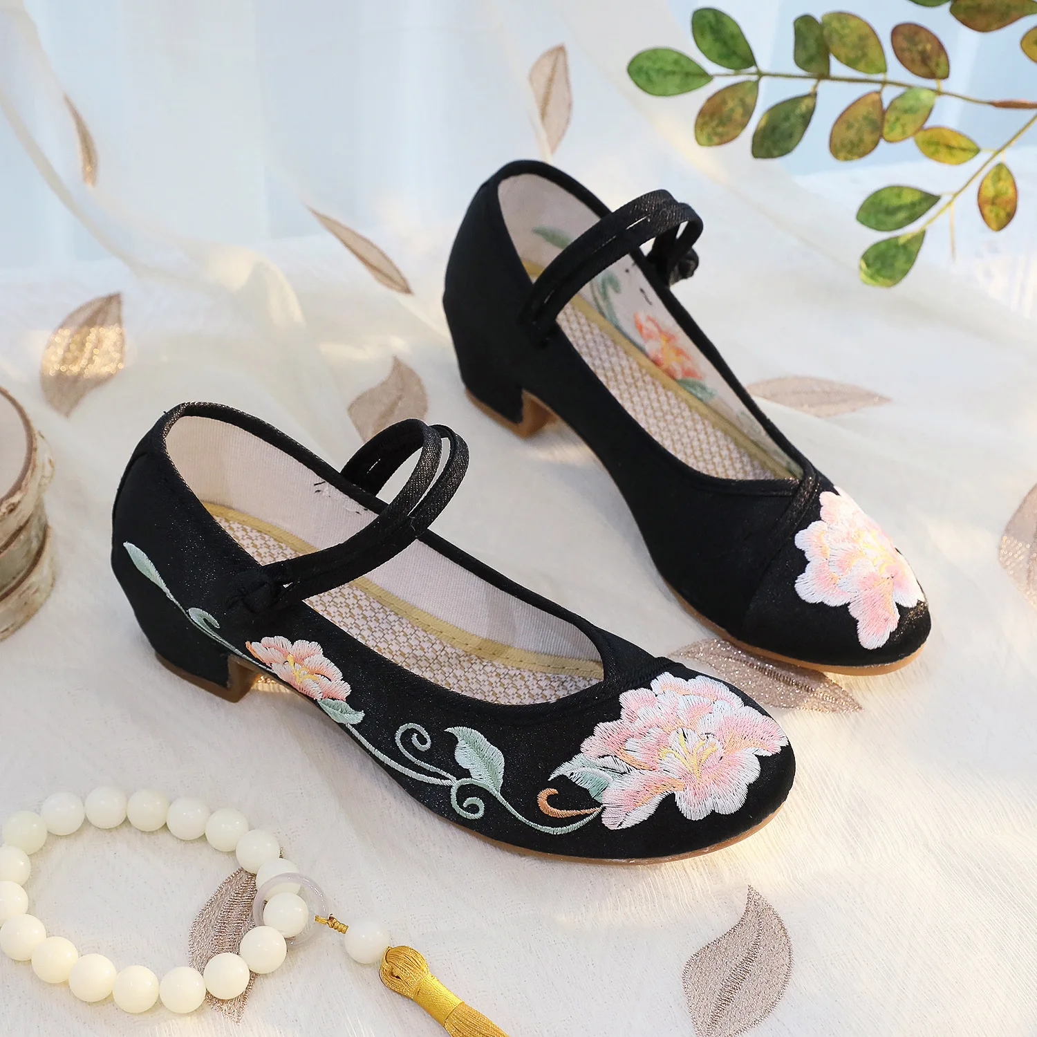 Buty Cheongsam Hanfu na niskim – Ethnic Style recenzja i cena